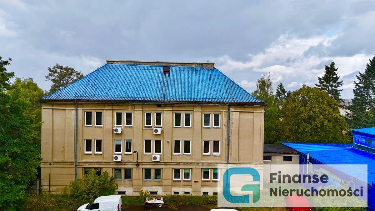 🏢 BUDYNEK USŁUGOWY Z POTENCJAŁEM INWESTYCYJNYM | RAWA MAZOWIECKA, UL. KRAKOWSKA 22B | 2 370 000 zł