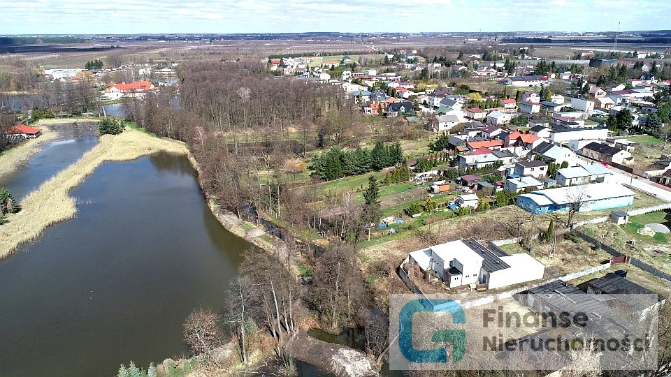 🏭 Nieruchomość komercyjna z budynkiem produkcyjnym | Błędów, ul. Parkowa | 1300 m² | nad rzeką Mogielanką